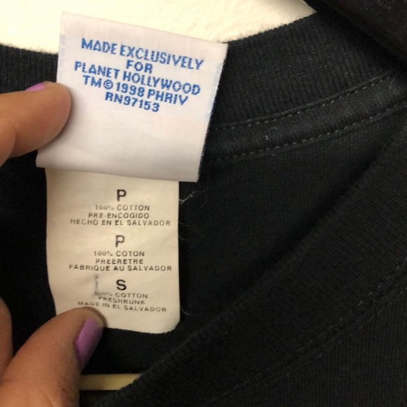 Vintage 98’ Planet Hollywood Disney Land T Shirt - Picture 5 of 6